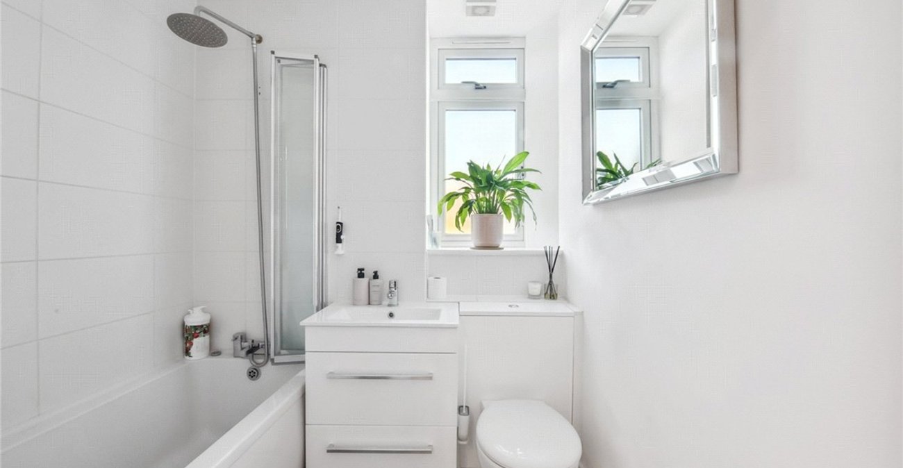 1 bedroom property for sale in Pratts Bottom | Robinson Jackson
