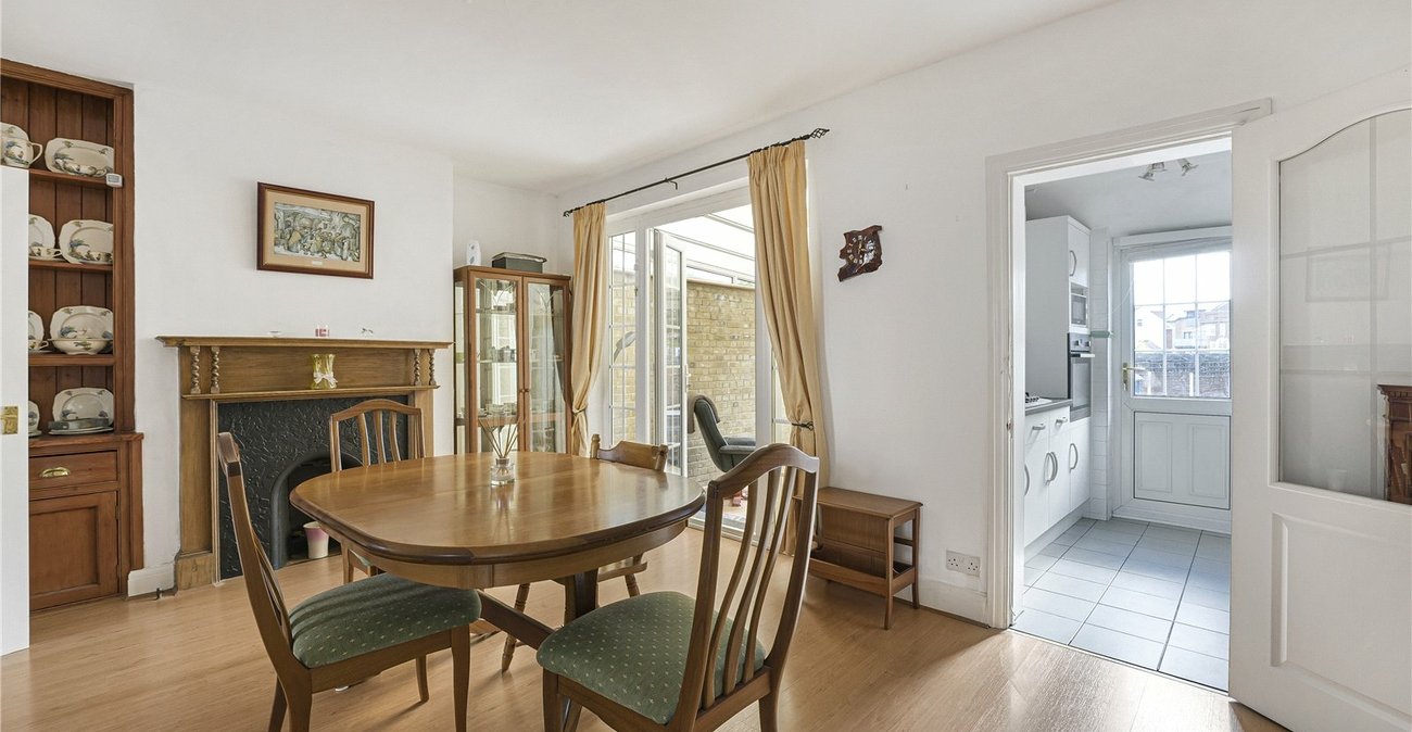 3 bedroom house for sale in Welling | Robinson Jackson