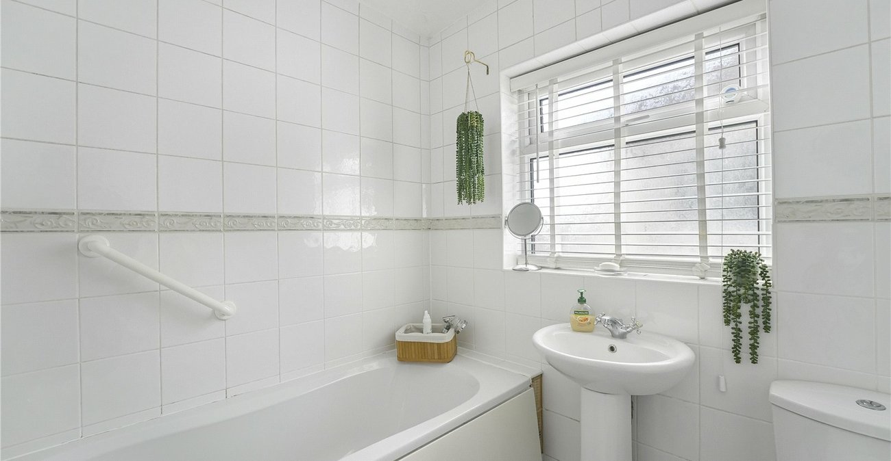 3 bedroom house for sale in Welling | Robinson Jackson