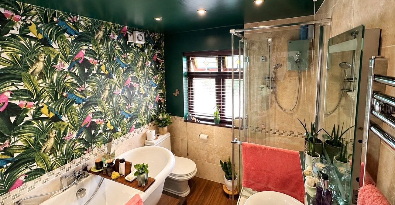 3 bedroom house for sale in Welling | Robinson Jackson