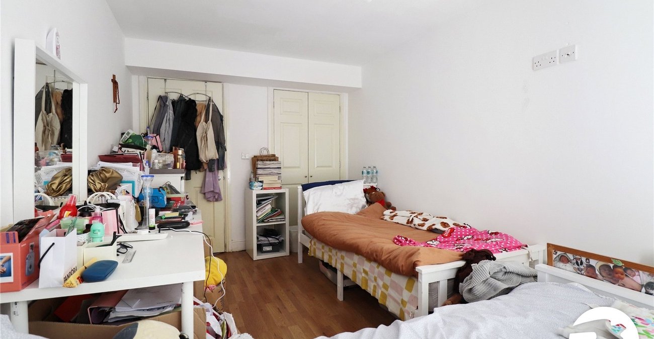 2 bedroom property for sale in Belvedere | Robinson Jackson