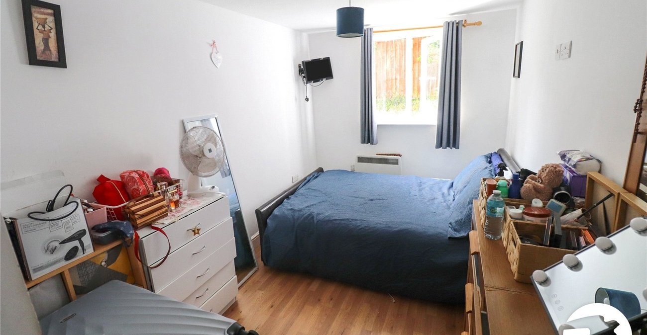 2 bedroom property for sale in Belvedere | Robinson Jackson
