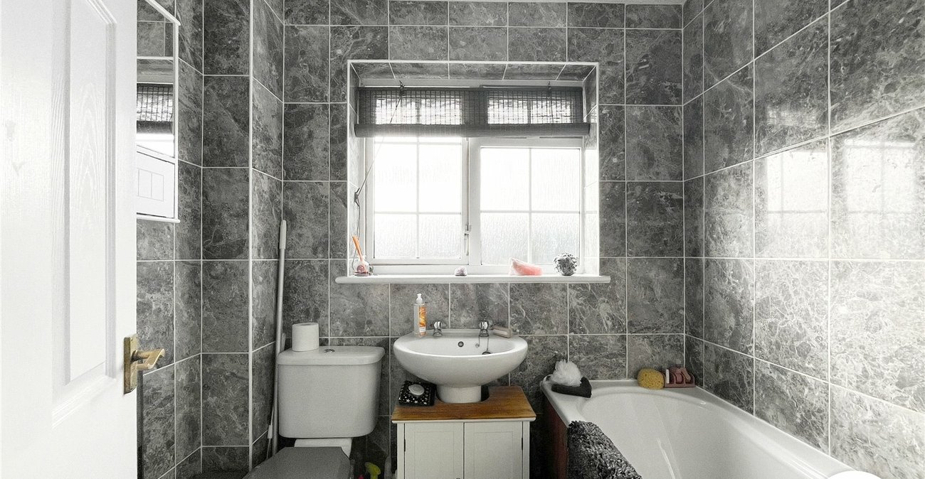 3 bedroom house for sale in Sittingbourne | Robinson Michael & Jackson