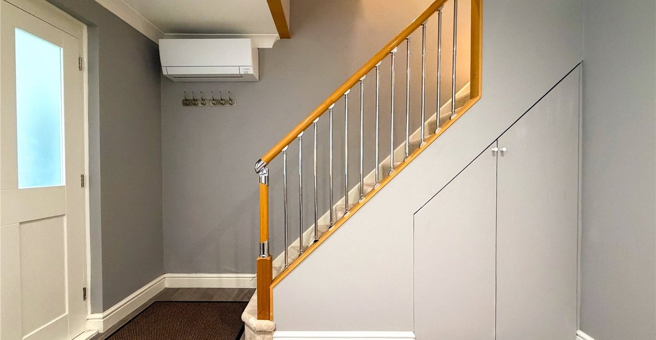 4 bedroom house for sale in Rainham | Robinson Michael & Jackson