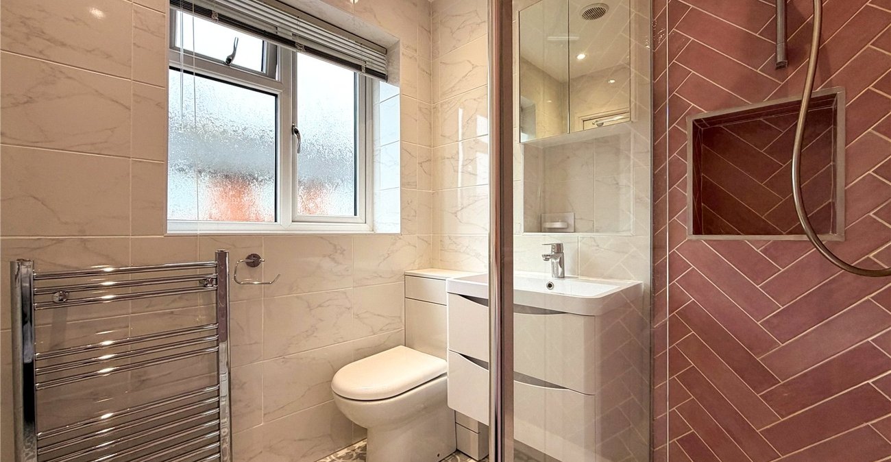 4 bedroom house for sale in Rainham | Robinson Michael & Jackson