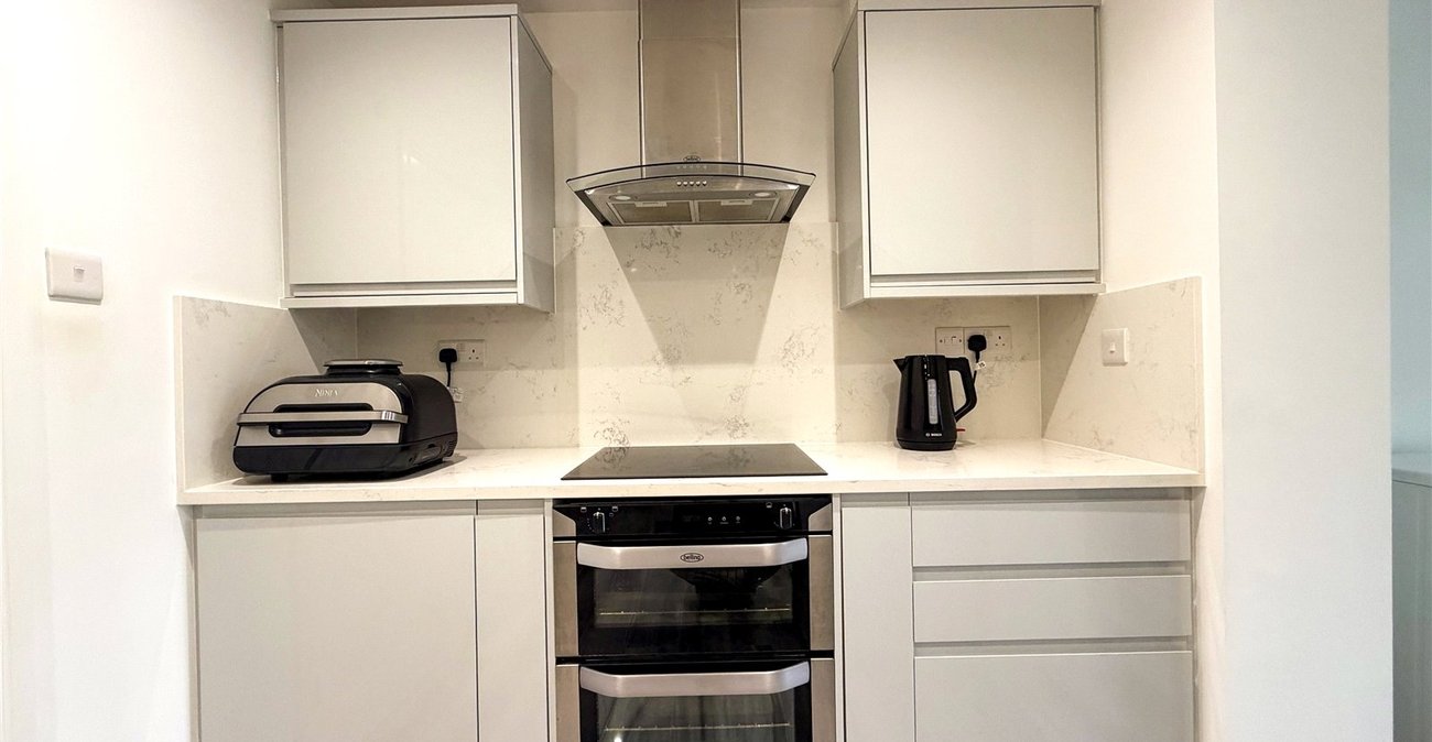 4 bedroom house for sale in Rainham | Robinson Michael & Jackson