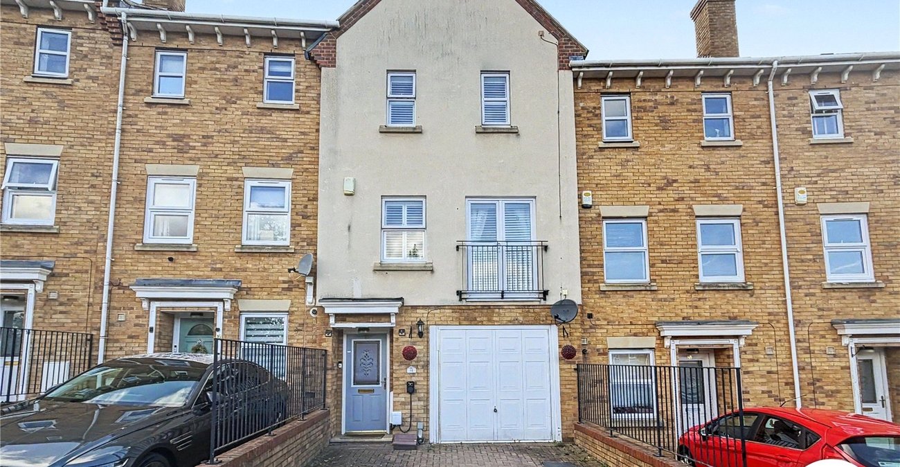 4 bedroom property for sale in Chatham | Robinson Michael & Jackson
