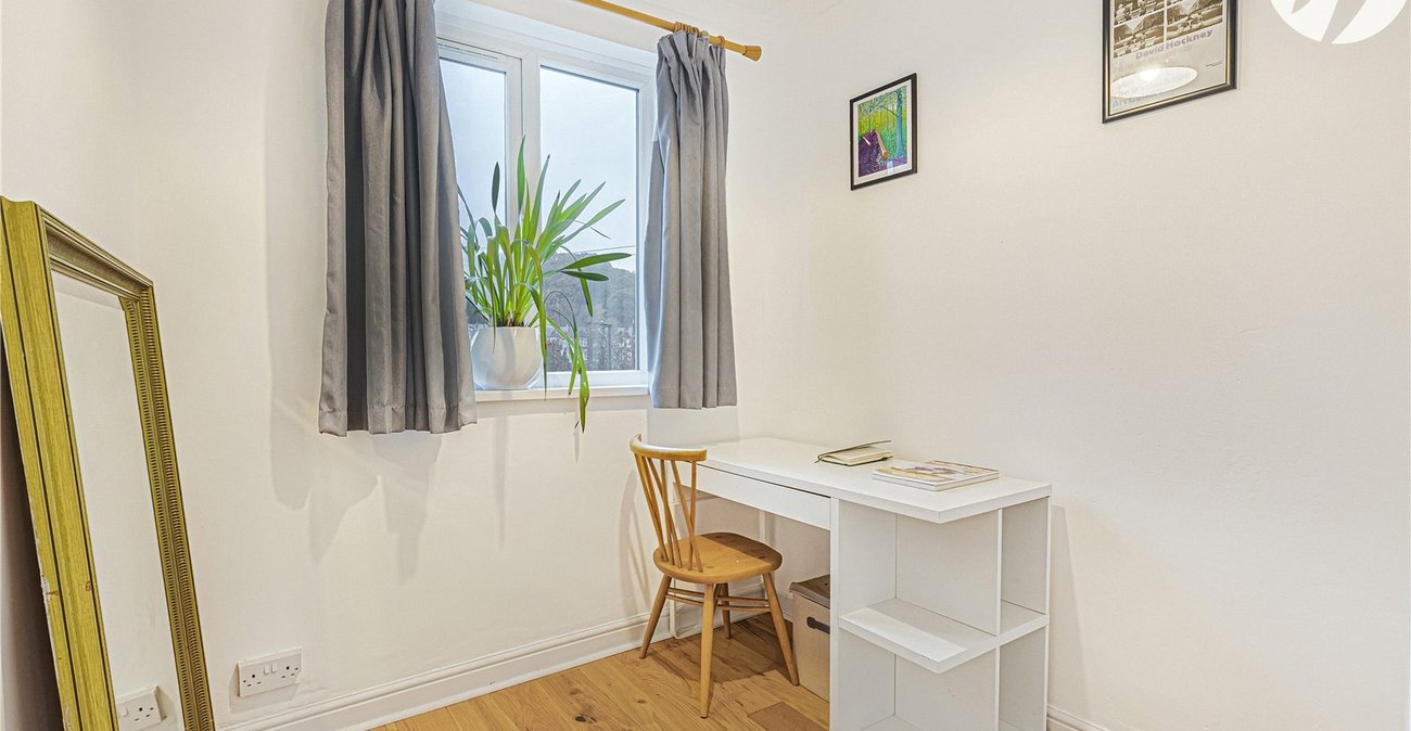 3 bedroom house for sale in Abbey Wood | Robinson Jackson