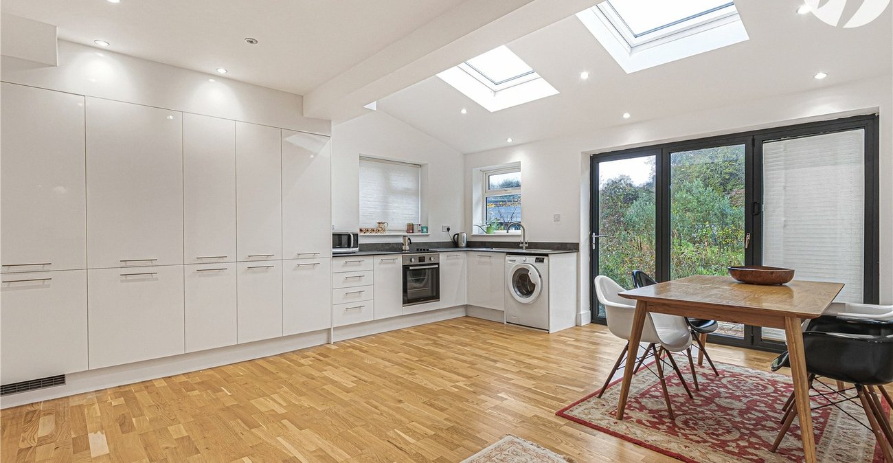 3 bedroom house for sale in Abbey Wood | Robinson Jackson