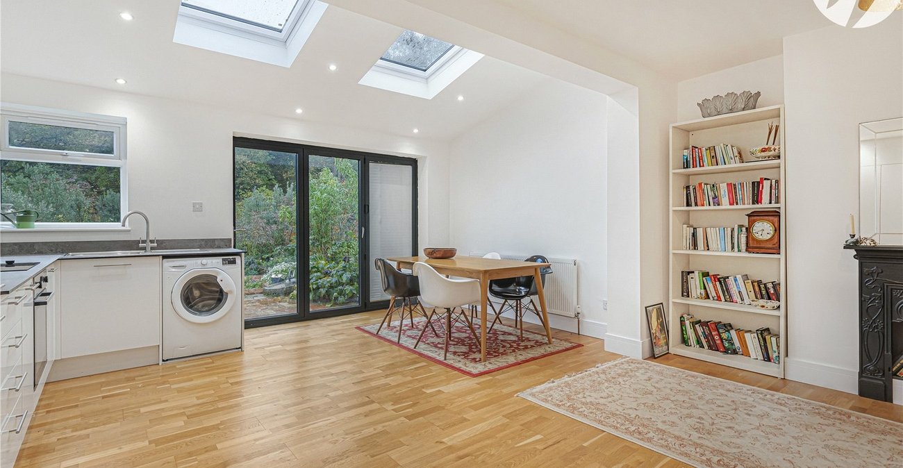 3 bedroom house for sale in Abbey Wood | Robinson Jackson