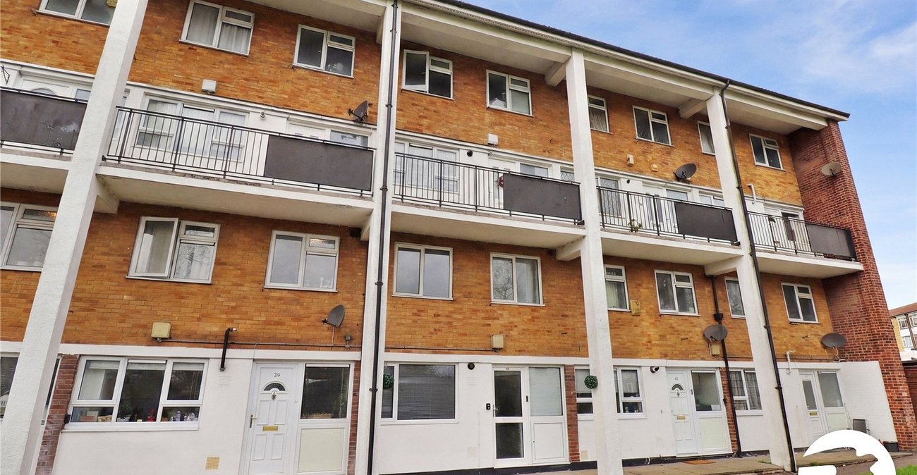 2 bedroom property for sale in Belvedere | Robinson Jackson