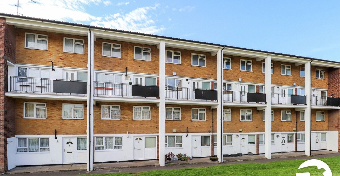 2 bedroom property for sale in Belvedere | Robinson Jackson