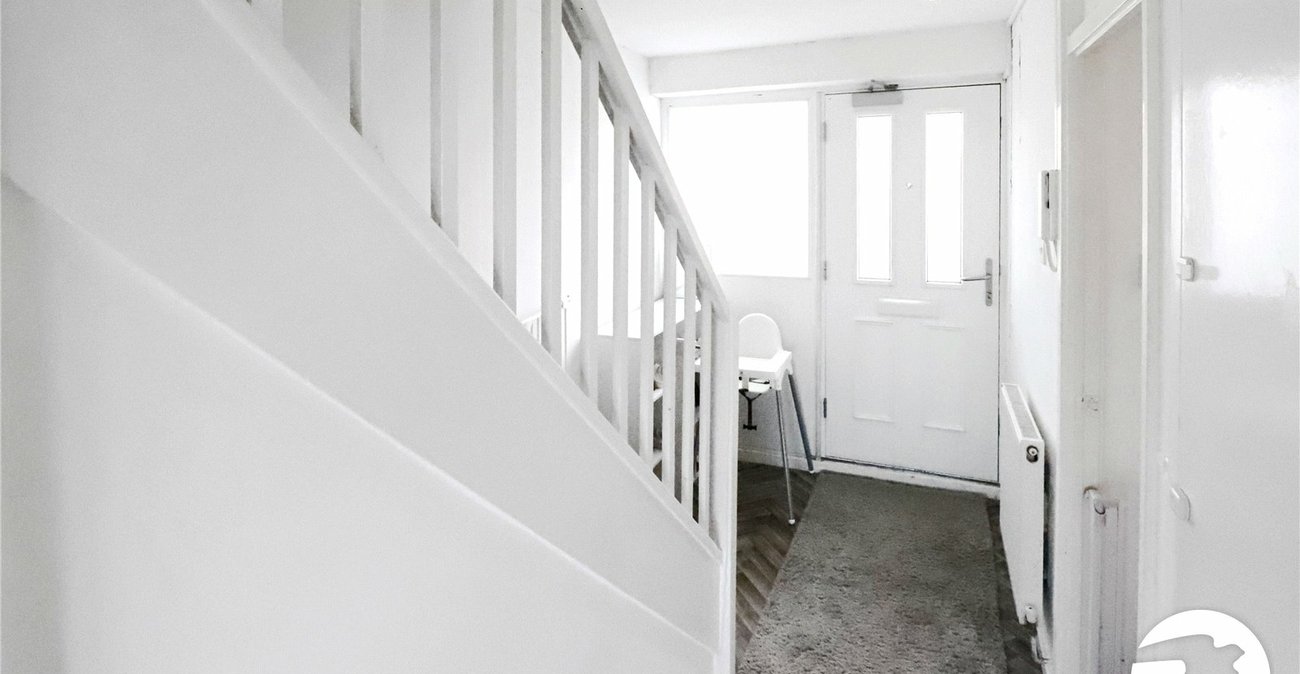 2 bedroom property for sale in Belvedere | Robinson Jackson