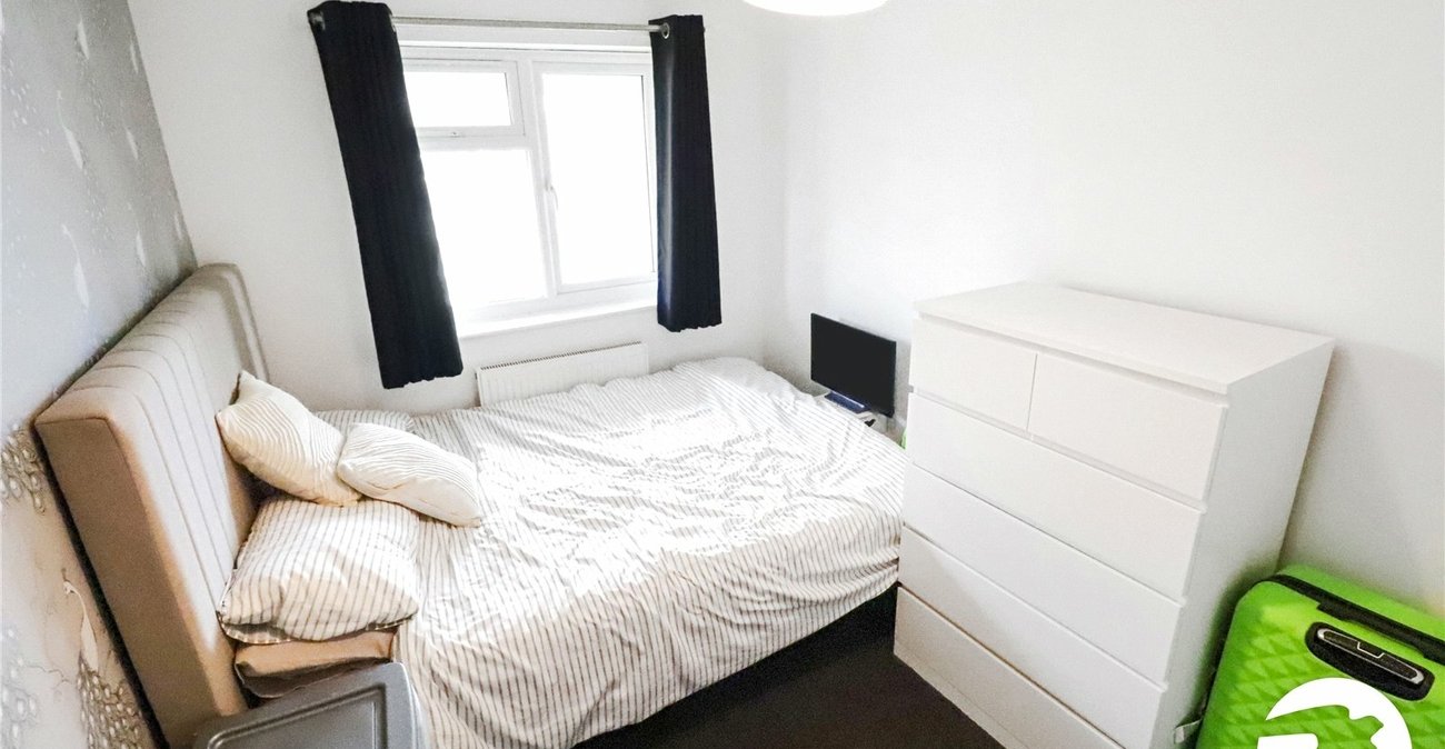 2 bedroom property for sale in Belvedere | Robinson Jackson