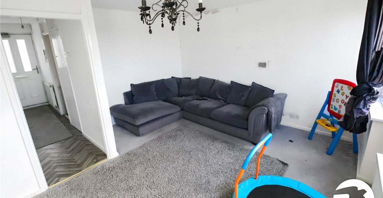 2 bedroom property for sale in Belvedere | Robinson Jackson