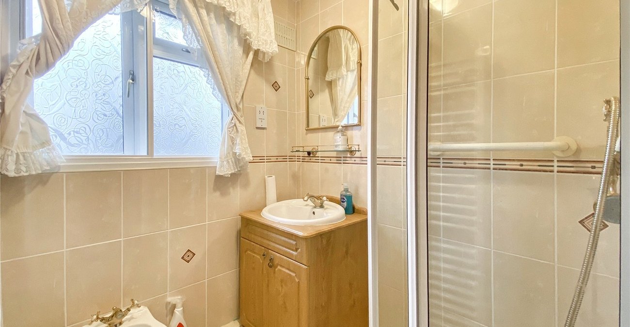 3 bedroom house for sale in Sidcup | Robinson Jackson