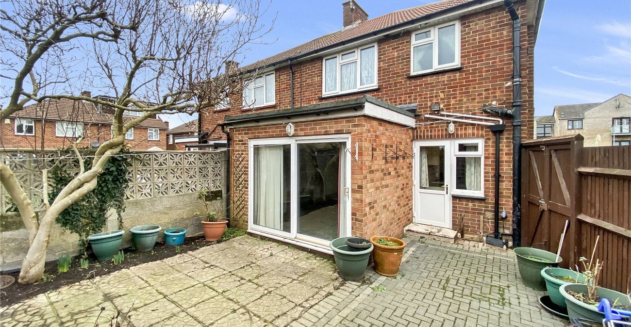 3 bedroom house for sale in Sidcup | Robinson Jackson