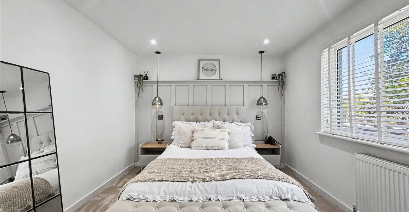 2 bedroom house for sale in Rainham | Robinson Michael & Jackson