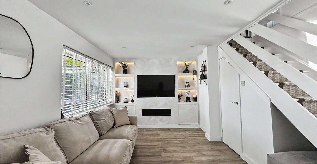 2 bedroom house for sale in Rainham | Robinson Michael & Jackson