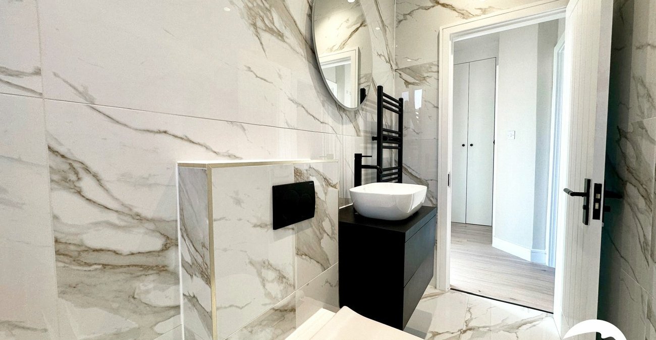 1 bedroom property for sale in London | Robinson Jackson