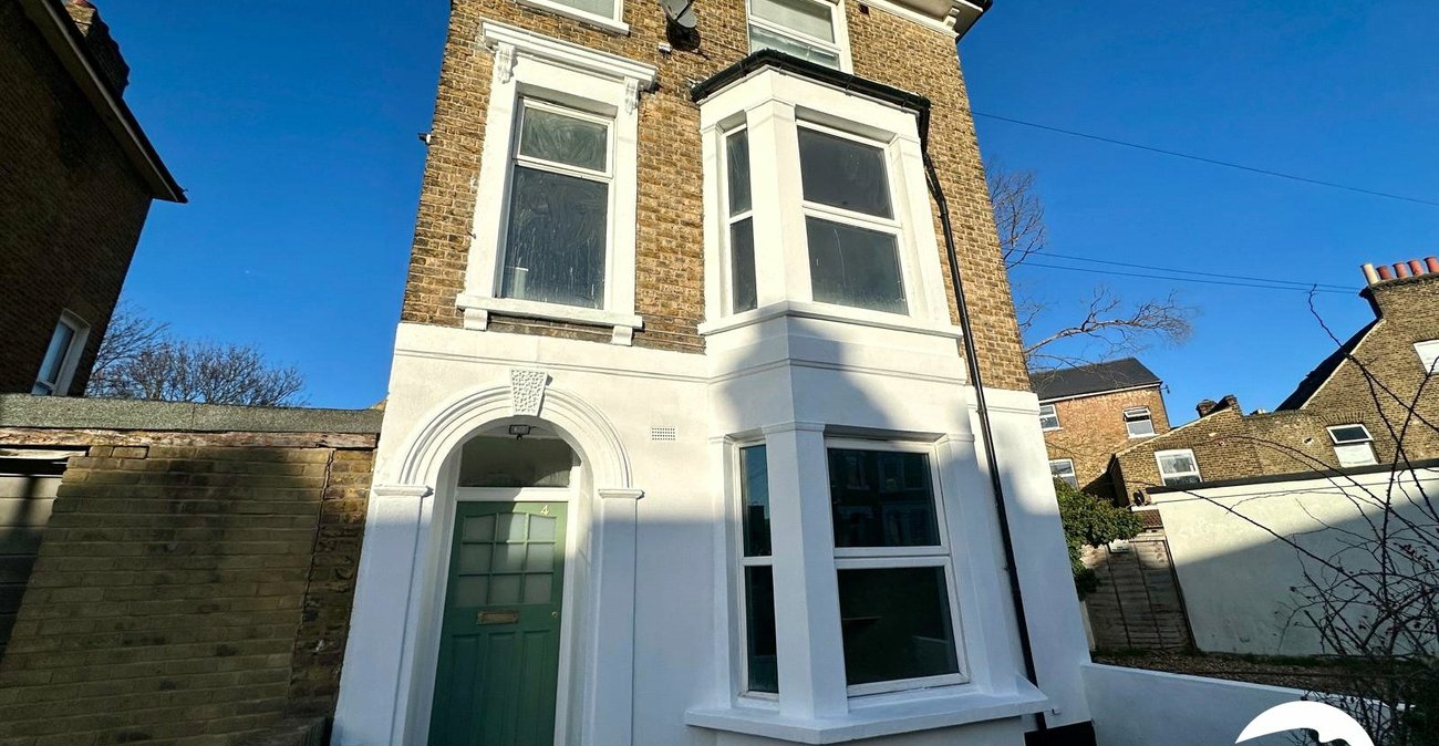 1 bedroom property for sale in London | Robinson Jackson