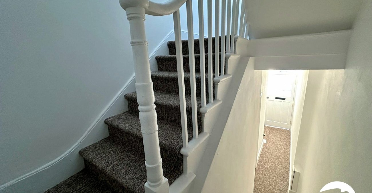 1 bedroom property for sale in London | Robinson Jackson