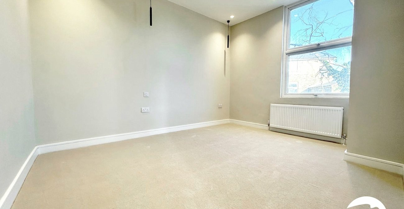 1 bedroom property for sale in London | Robinson Jackson
