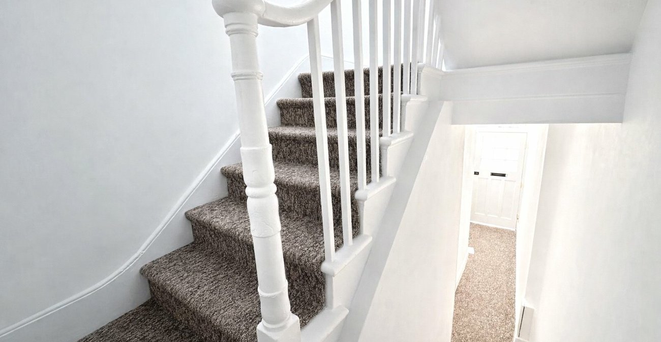 1 bedroom property for sale in London | Robinson Jackson