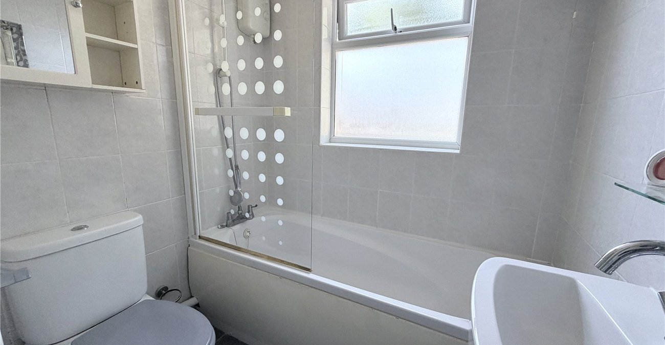 3 bedroom house for sale in Northfleet | Robinson Michael & Jackson