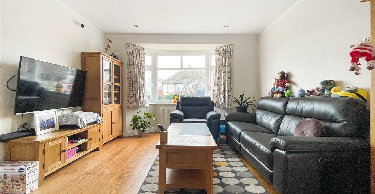 3 bedroom house for sale in Rainham | Robinson Michael & Jackson