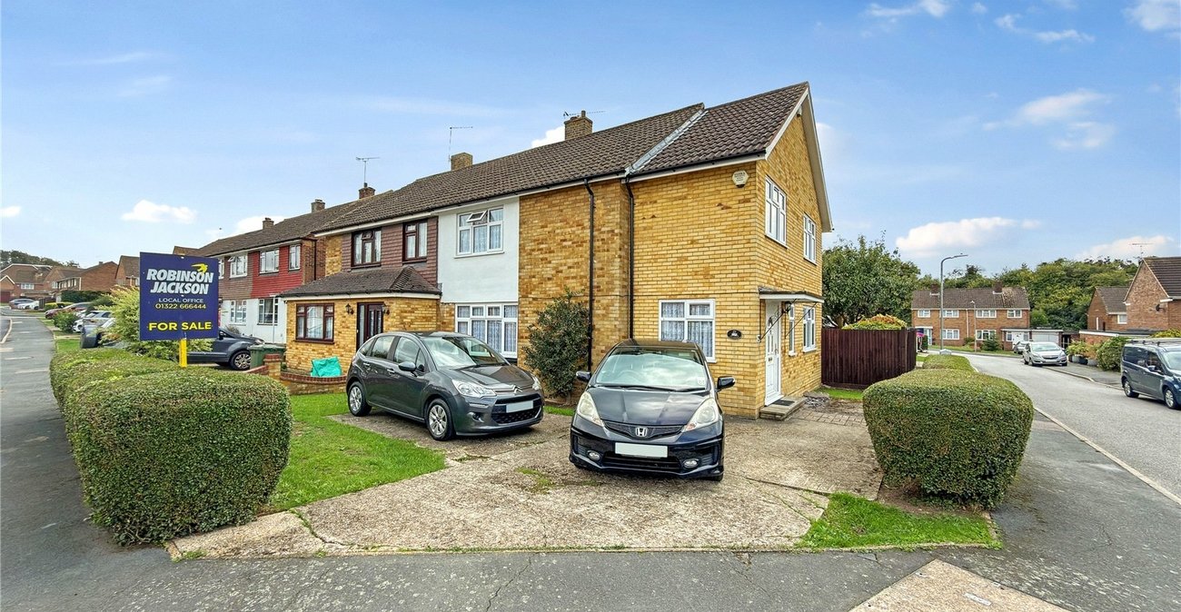 4 bedroom house for sale in Swanley | Robinson Jackson