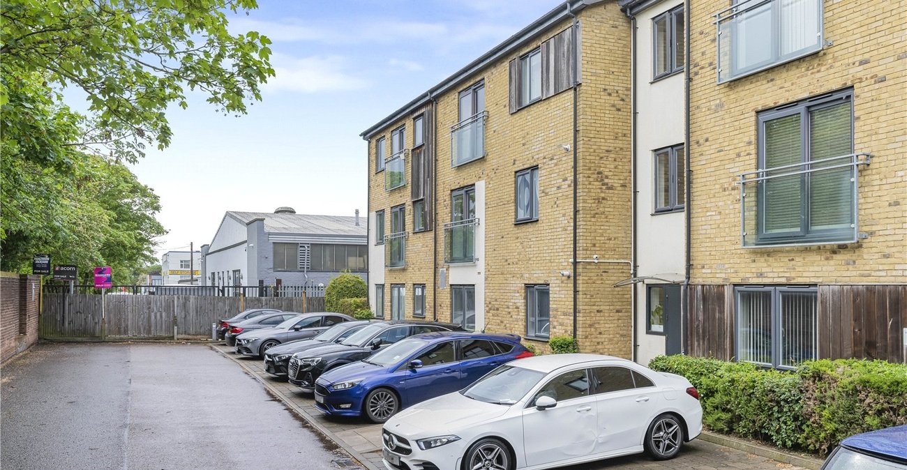 1 bedroom property for sale in Dartford | Robinson Jackson