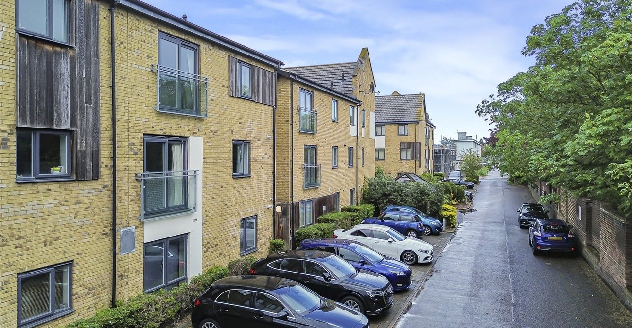 1 bedroom property for sale in Dartford | Robinson Jackson