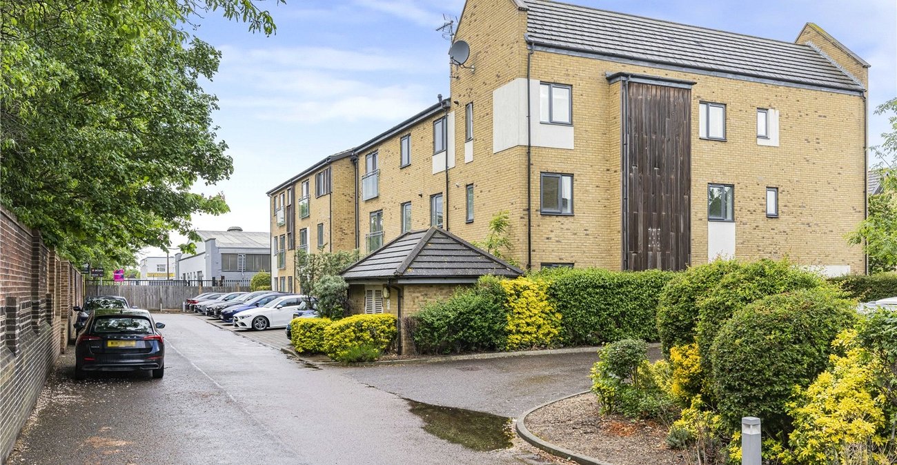 1 bedroom property for sale in Dartford | Robinson Jackson