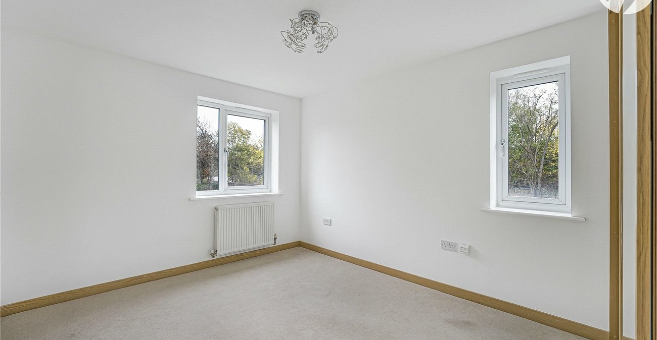 2 bedroom property to rent in Stone | Robinson Jackson