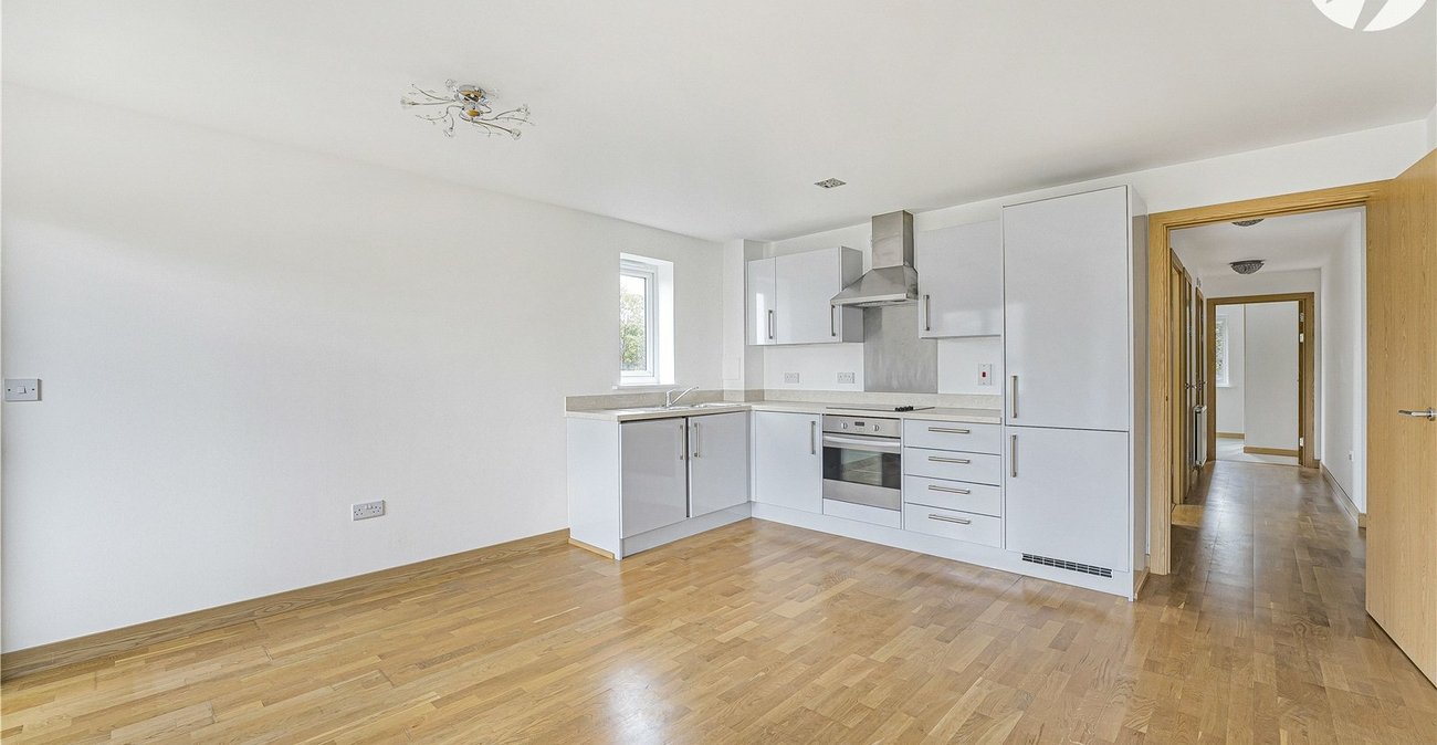 2 bedroom property to rent in Stone | Robinson Jackson