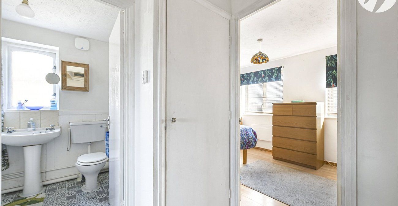 1 bedroom property for sale in Dartford | Robinson Jackson