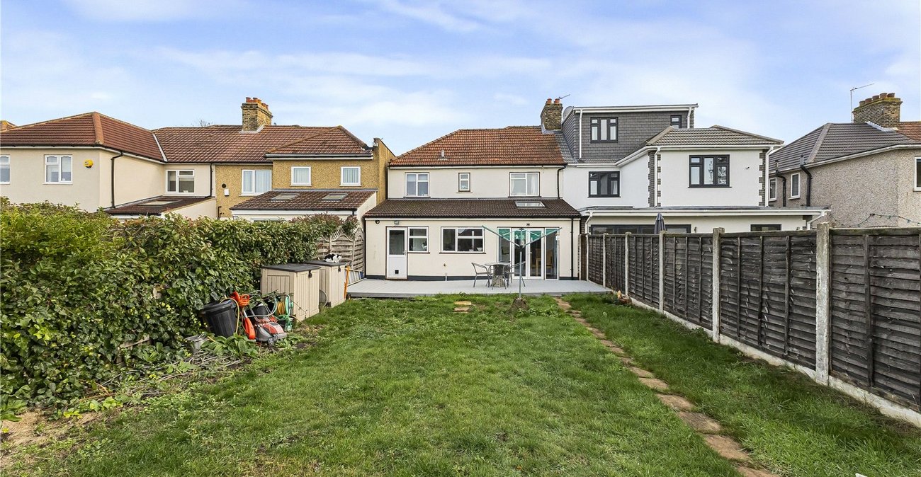 4 bedroom house for sale in Welling | Robinson Jackson