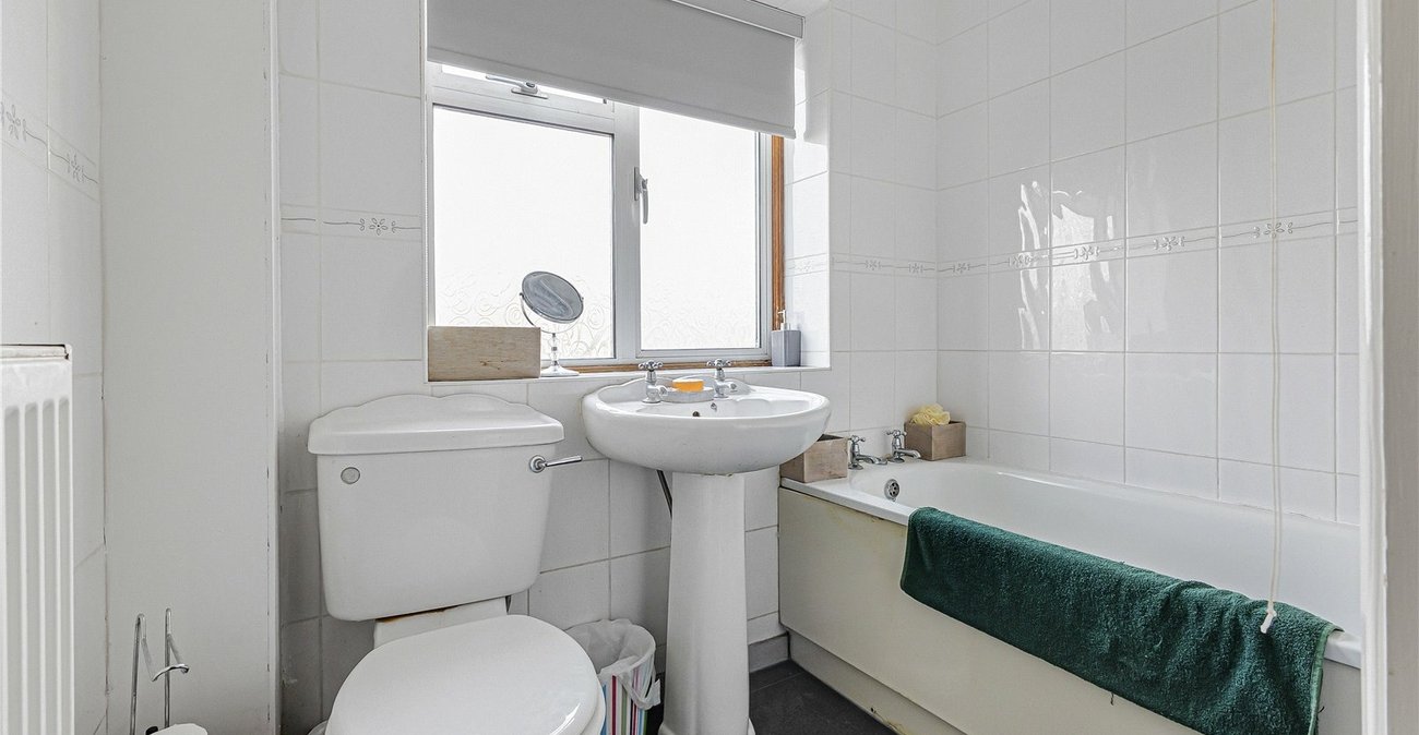 4 bedroom house for sale in Welling | Robinson Jackson