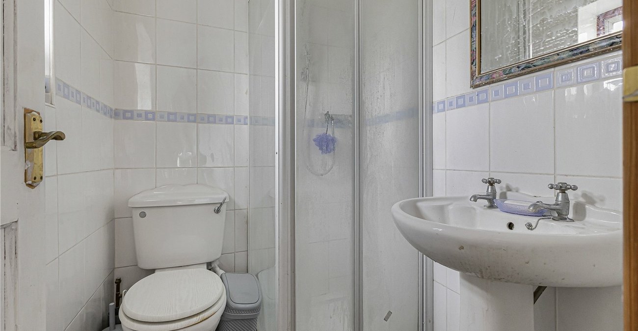 4 bedroom house for sale in Welling | Robinson Jackson