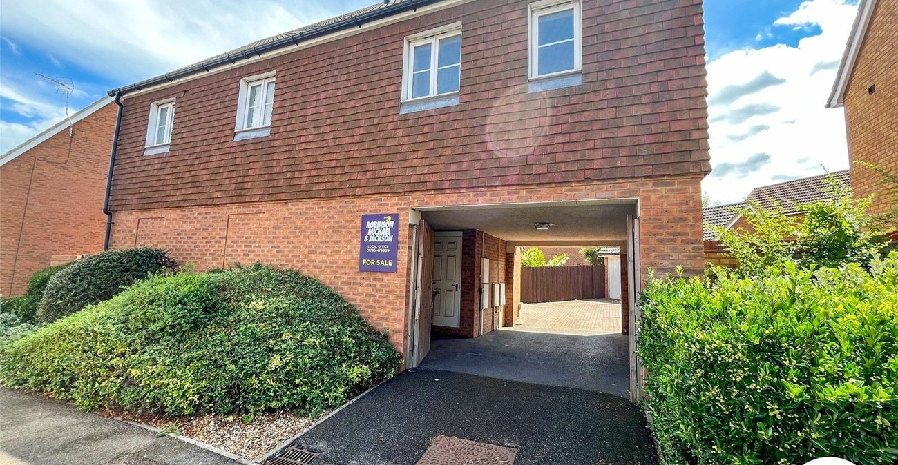 2 bedroom property for sale in Kemsley | Robinson Michael & Jackson