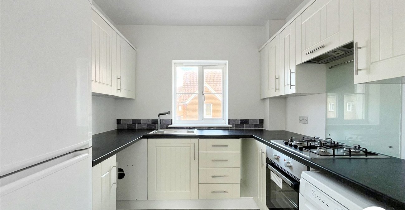 2 bedroom property for sale in Kemsley | Robinson Michael & Jackson