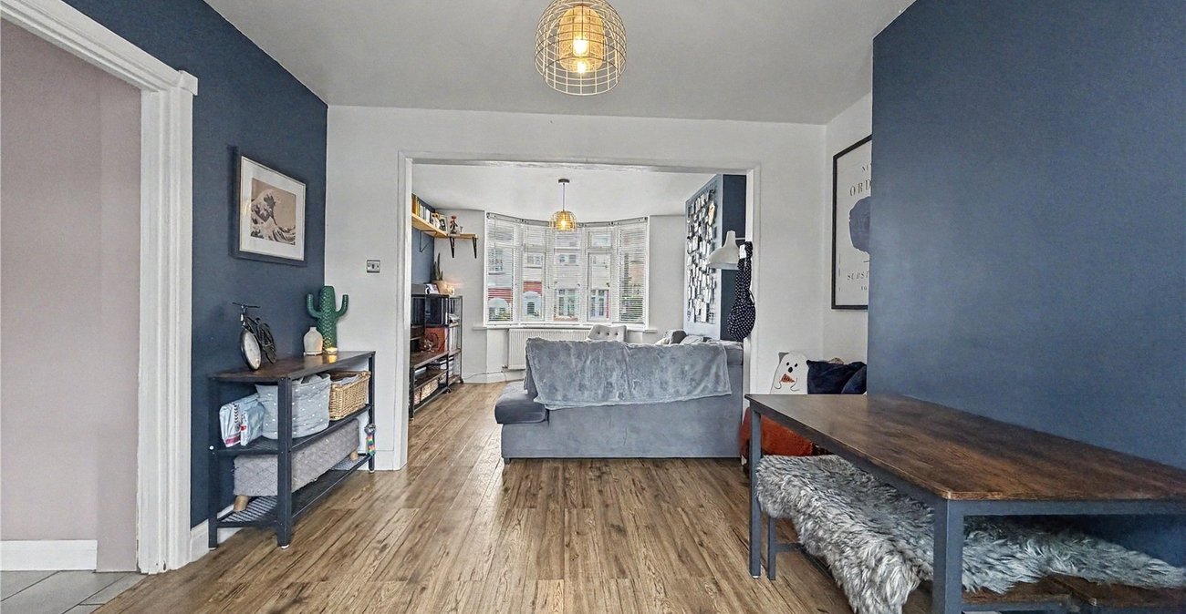 4 bedroom house for sale in Rainham | Robinson Michael & Jackson