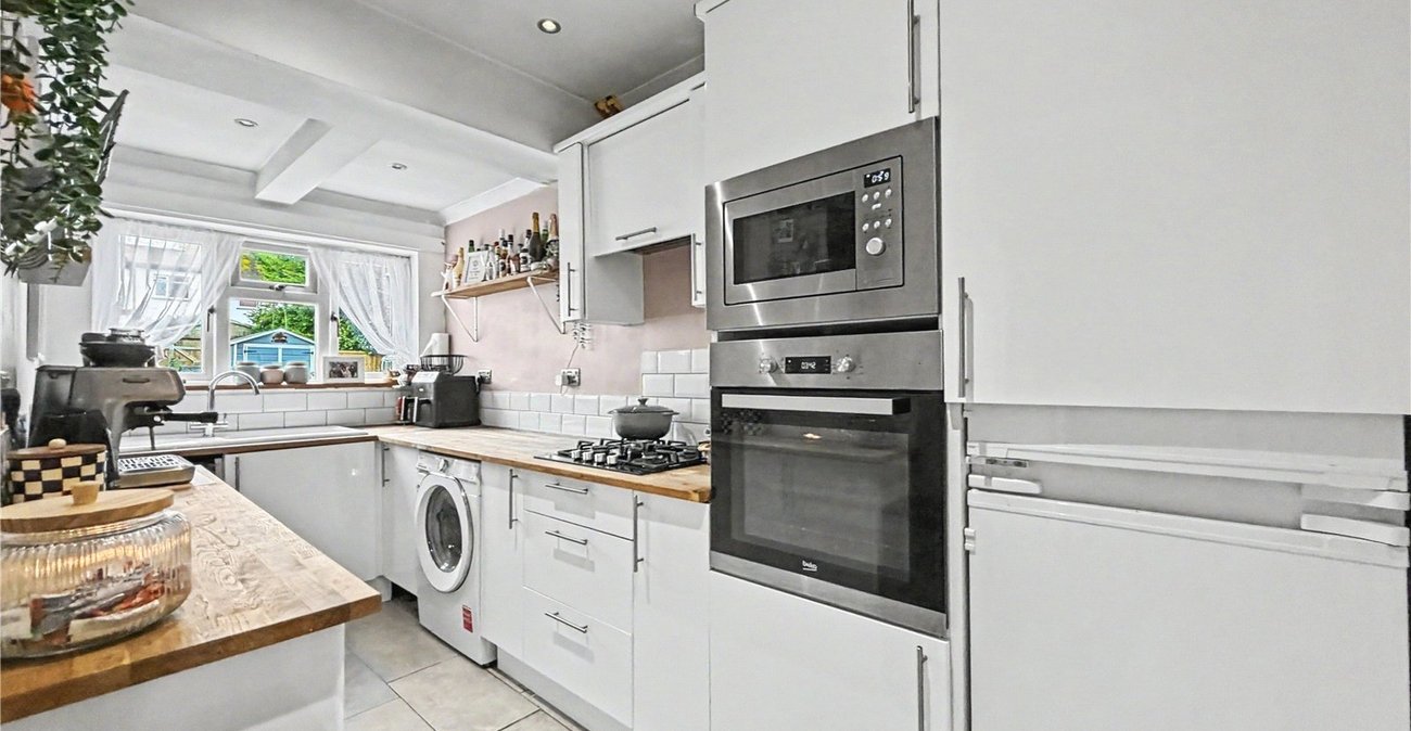 4 bedroom house for sale in Rainham | Robinson Michael & Jackson