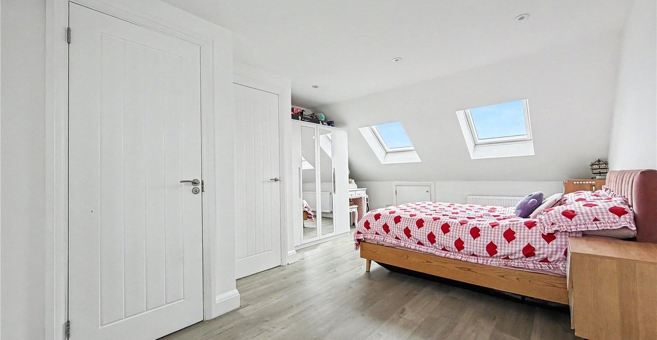 4 bedroom house for sale in Rainham | Robinson Michael & Jackson
