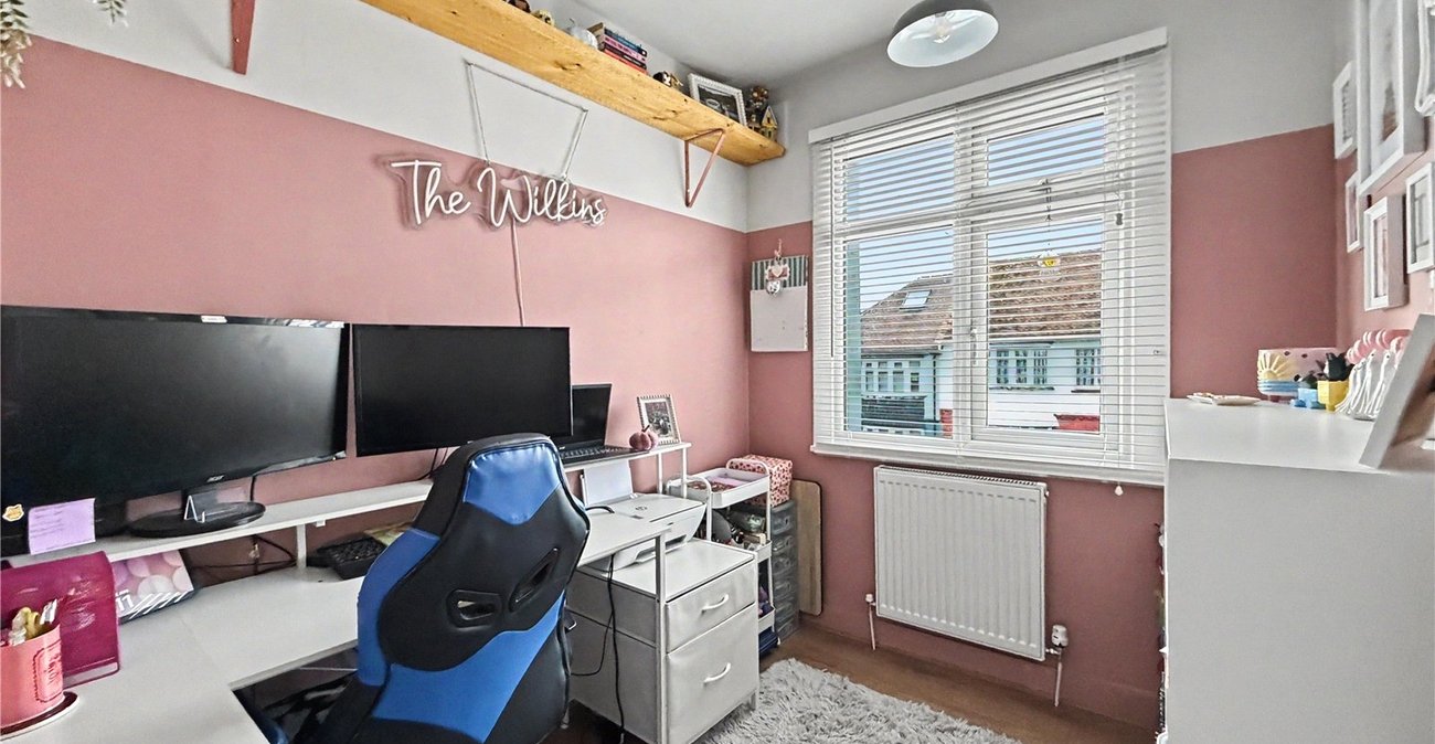 4 bedroom house for sale in Rainham | Robinson Michael & Jackson