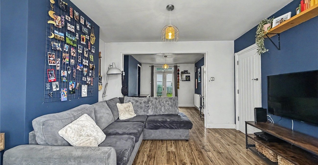 4 bedroom house for sale in Rainham | Robinson Michael & Jackson