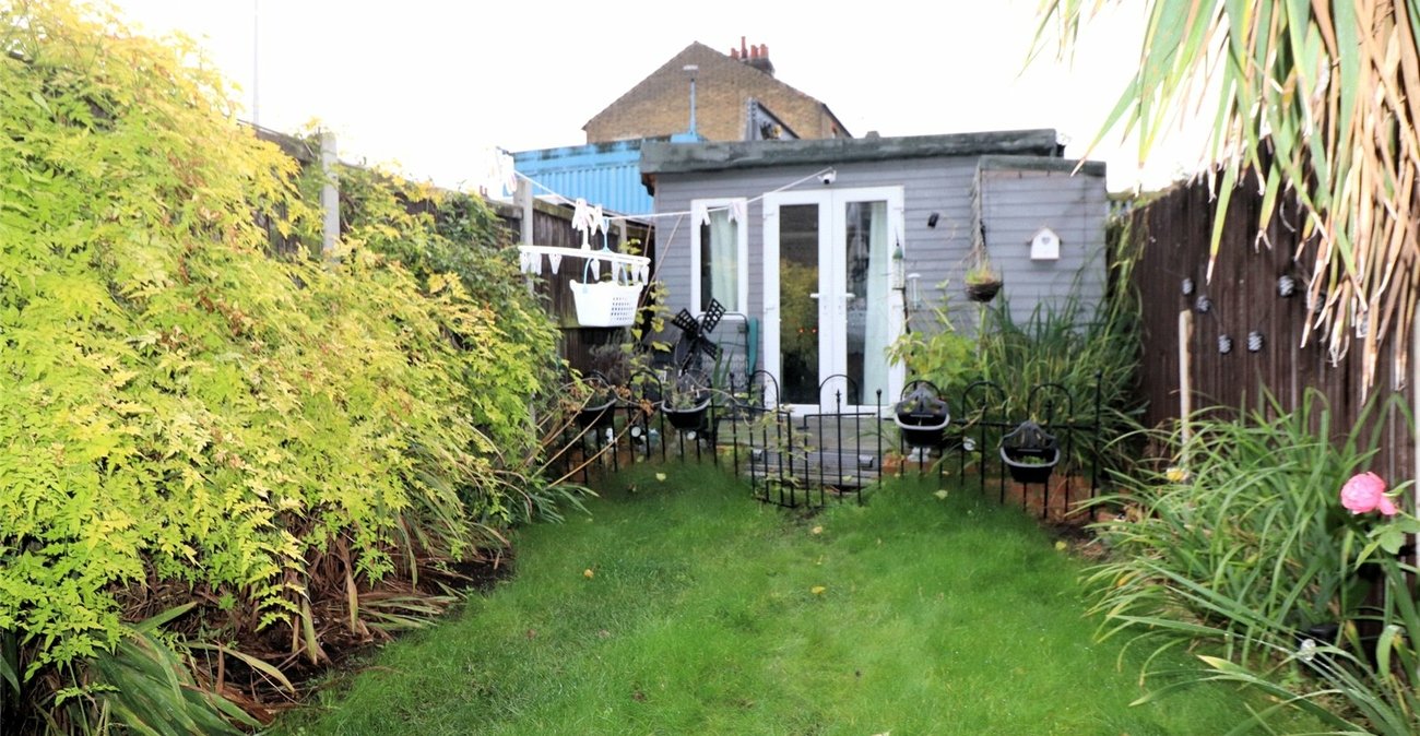 3 bedroom house for sale in Erith | Robinson Jackson