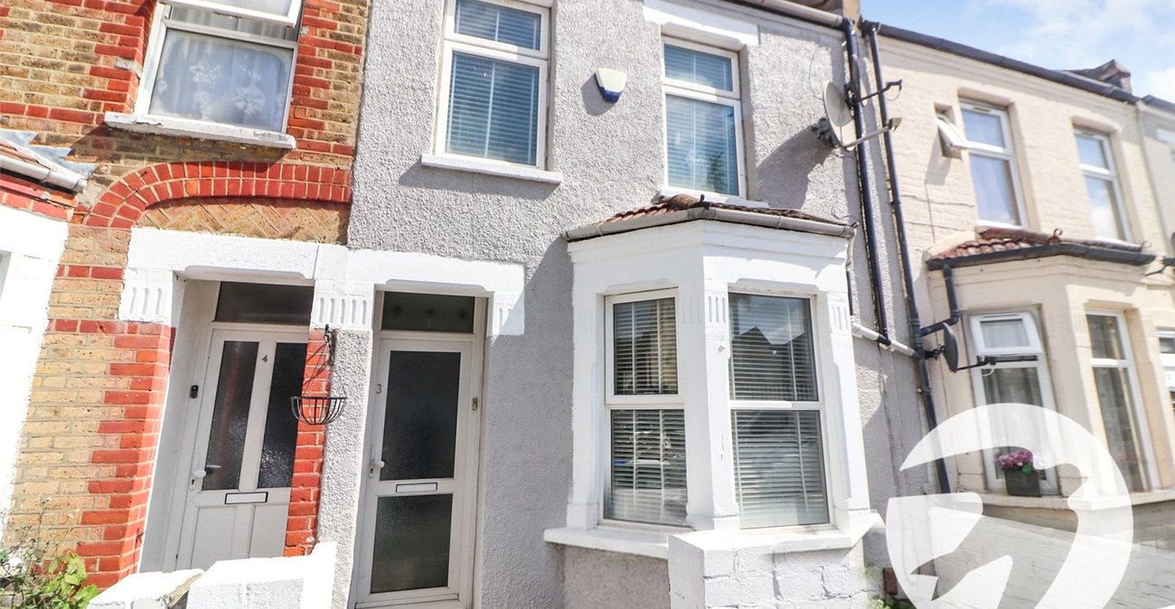 3 bedroom house for sale in Erith | Robinson Jackson
