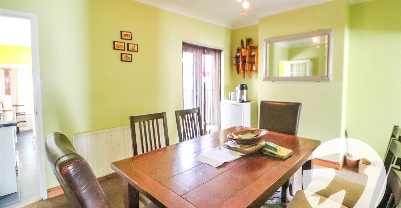 3 bedroom house for sale in Erith | Robinson Jackson